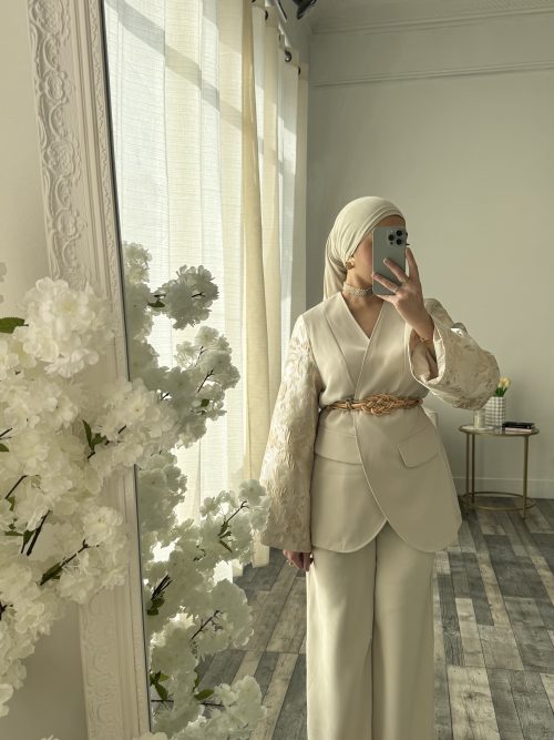 ENSEMBLE SAKURA BEIGE